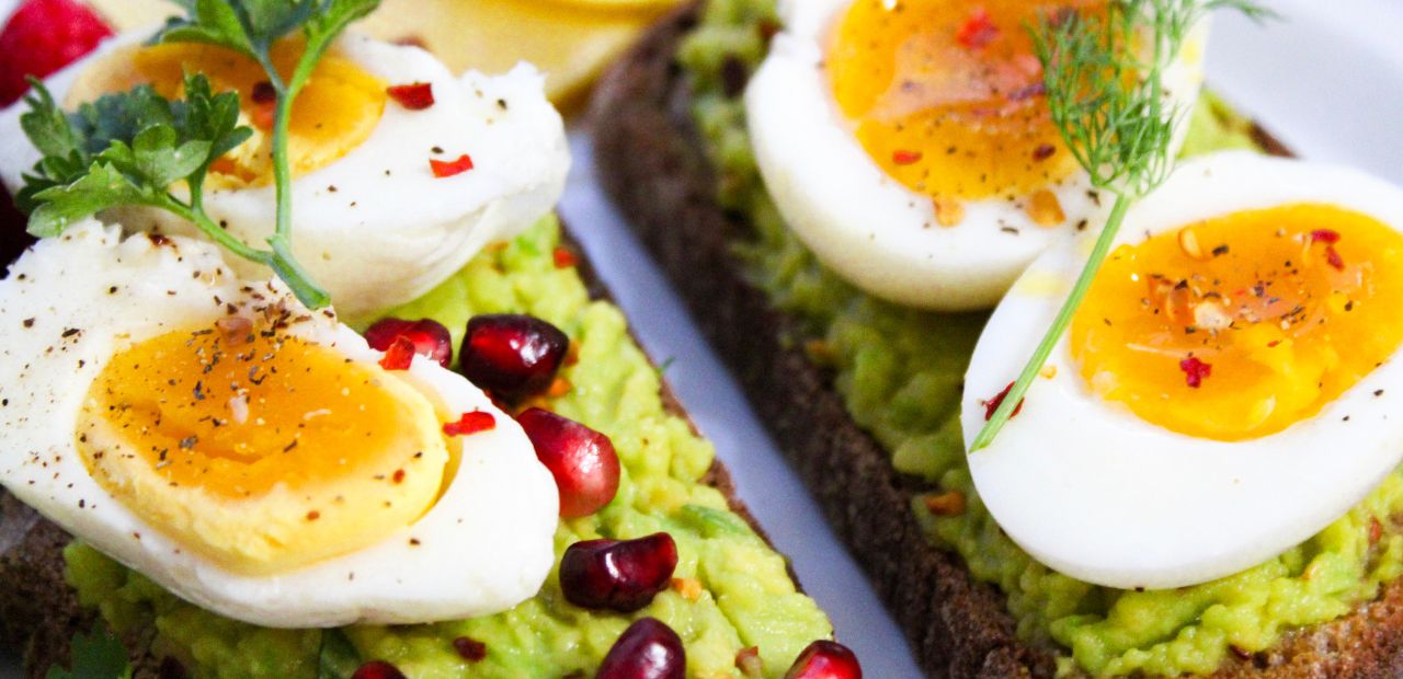 Read more about the article Brain-Boosting Foods for Students: Eat Smart, Study Smarter